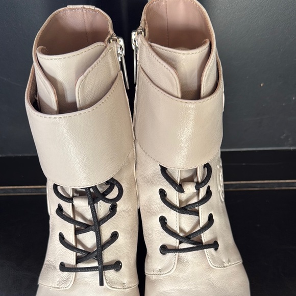 Taryn Rose Cream Lace Up Boots with Thick Sole and Textured Material - Picture 9 of 12